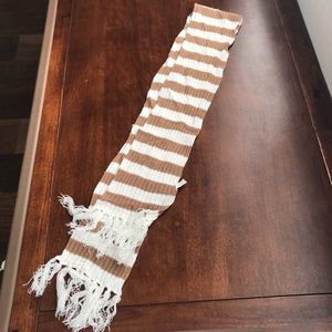 Brown and white scarf